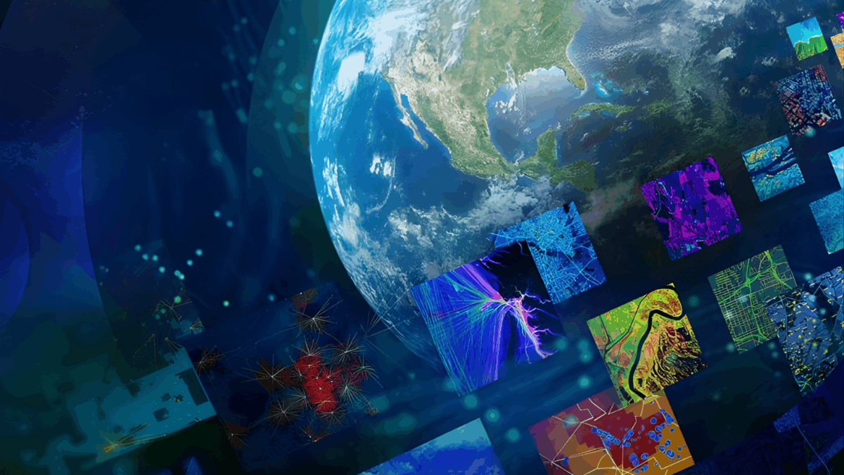 Maapallo avaruudesta katsottuna, taustalla sinisävyinen digitaalinen ympäristö. Etualalla näkyy useita värikkäitä neliömäisiä kuvioita ja karttoja, jotka esittävät erilaisia tietoja ja visualisointeja, kuten topografisia karttoja, verkostoja ja abstrakteja datakuvia.